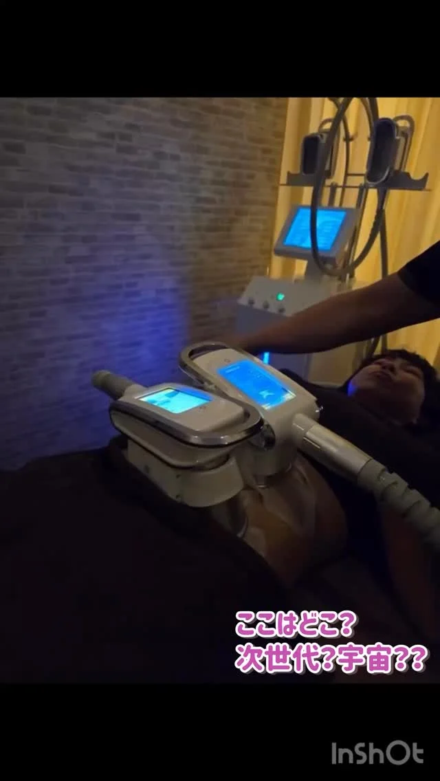 『脂肪冷却』とはなんぞや⁉️

荒木が体を張って捜査してきた
スリーハート・リフレさんにある
最新の痩身機械を使ったコース😳

〇部分的にスリムにしたい
〇リバウンドしやすい
〇運動や食事制限苦手
という方に特におすすめ‼️
※体質や健康状態によって、できない場合もあり。
詳細はサロンでご確認を

気になるお腹周りにしっかり
アプローチできるってほんと⁉️
と思ってたけど、、、、
見たらきっと試したくなる🥹

荒木まどかのインスタを見た！で、
コース10%引きにもしてもらってきました😁

気になった方、詳しく知りたい方は
松江のアットホームなエステサロン
スリーハート・リフレ
@surihatorihure 
に直接問い合わせてみてね😉

#島根 #松江 #美容 #松江痩身 #エステ #スリーハートリフレ #脂肪冷却 #部分痩せ #脂肪溶解 #荒木まどか #潜入捜査 #アラフォー #ハイトーンカラー #ショート女子 #pr #勝手にしてみた